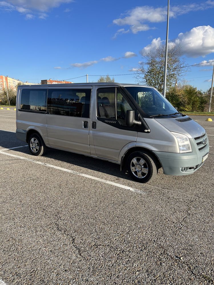 Продам машину ford transit 2006