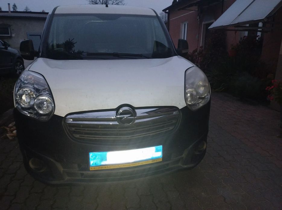 Opel Combo  Opel combo 2015 1,3 diesel 90 km mały przebieg
