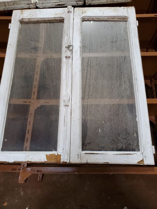 5 janelas de madeira  maciça antigas