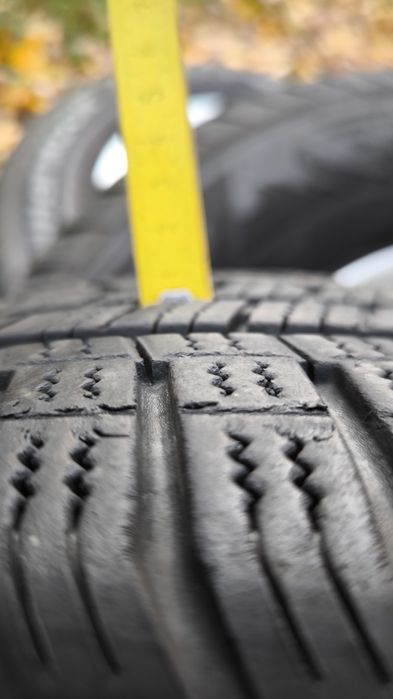Felgi aluminiowe i opony zimowe Hyundai 5x114.3 
215 70 R16