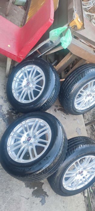 Автошини та диски