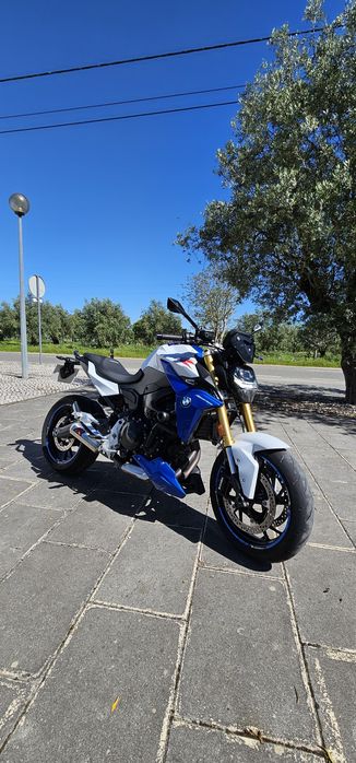BMW F900R 2022 * com muitos extras*