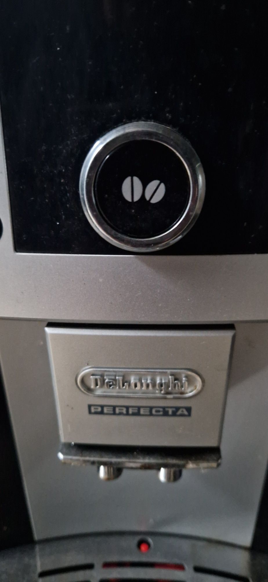 Ekspres do kawy DeLonghi