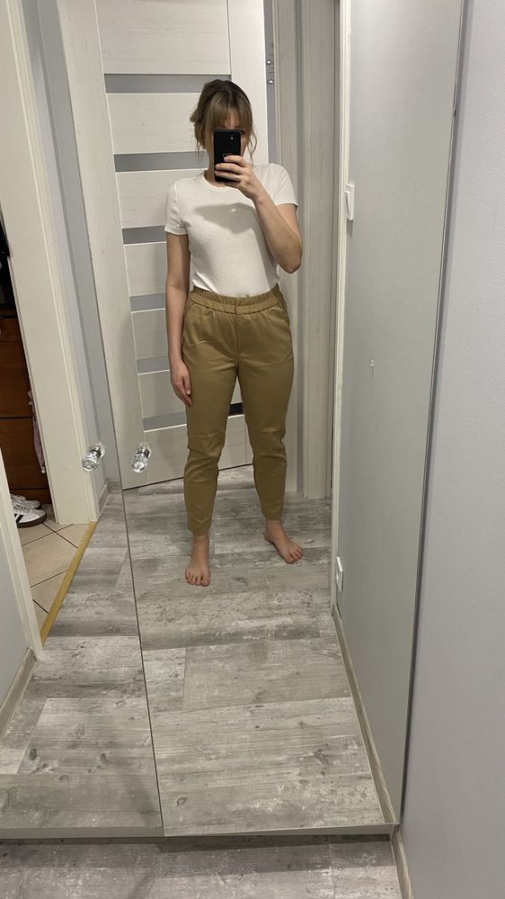 Spodnie damskie chino, cygaretki, eleganckie; Reserved, r L, 40