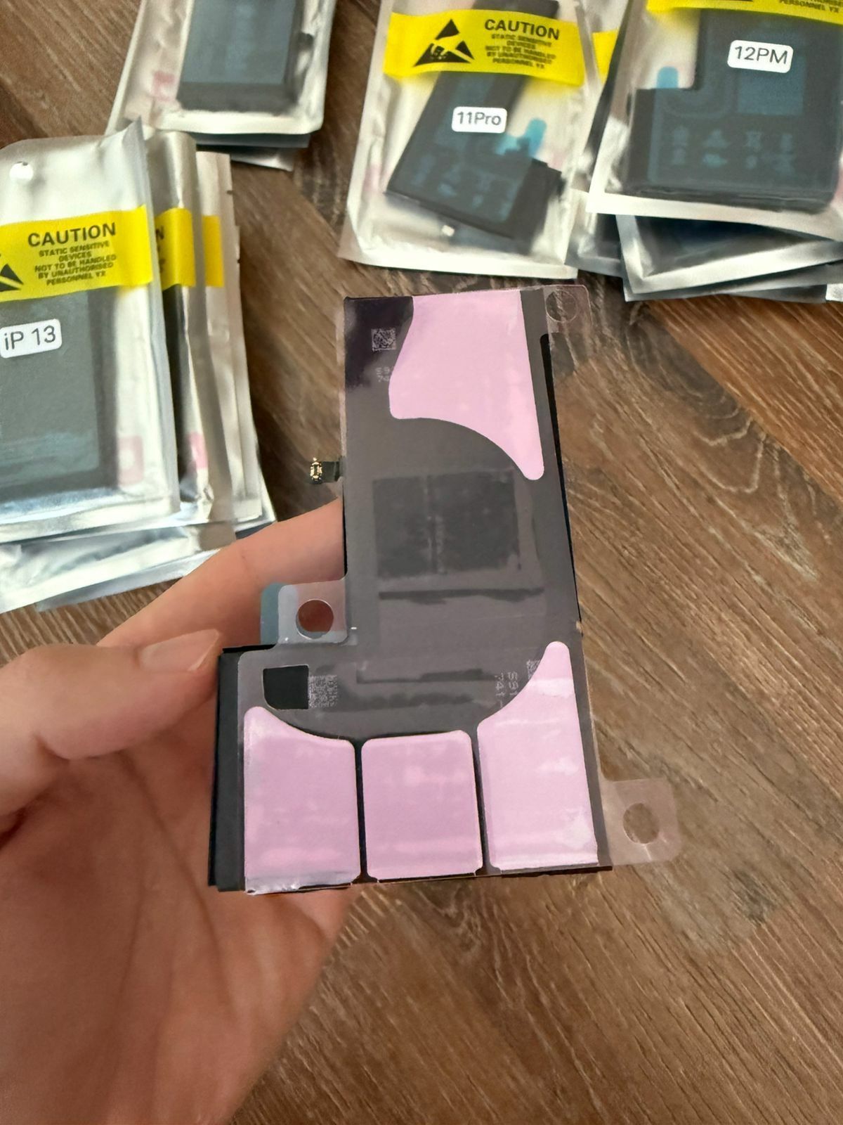 Новый аккумулятор iPhone XS Max в плёнке, оригинал
