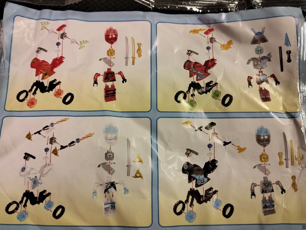 8- częściowy zestaw Motocyklowy Ninjago