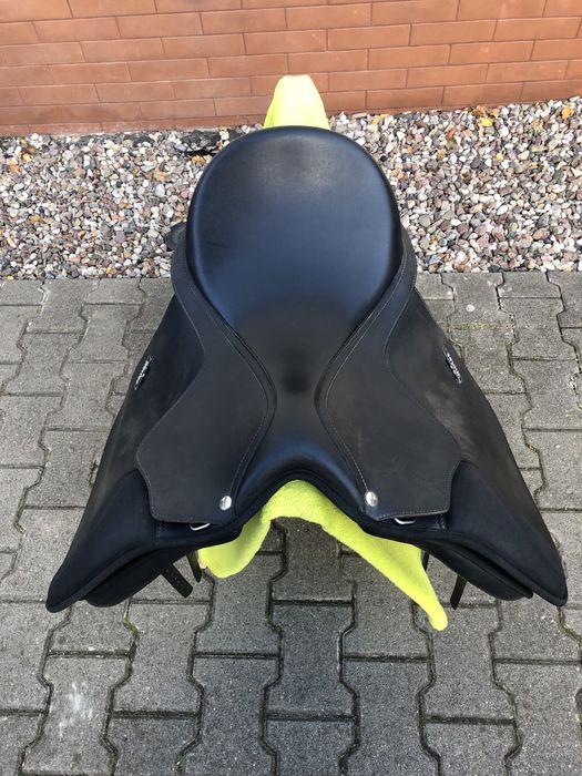 Siodlo ujezdzeniowe Wintec 500 Wide 16,5 cali