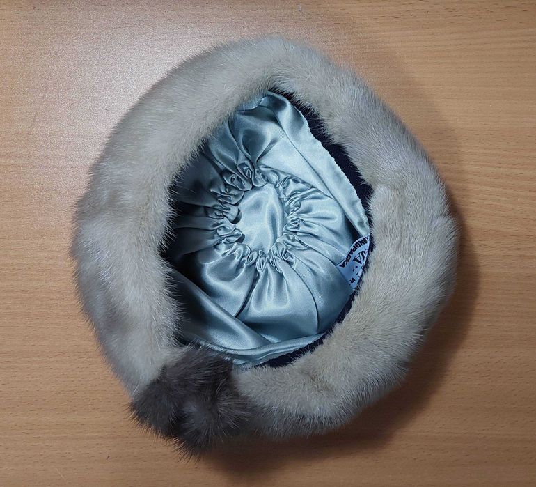 Czapka z futra norki PRL