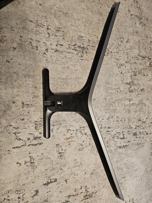 Samsung UE50RU7470 Noga, stopa do TV