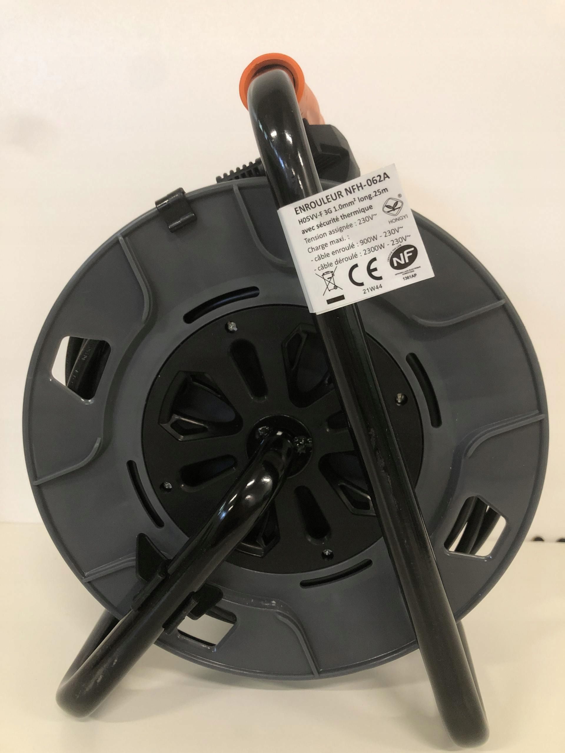 Zenitech 192561 Przedłużacz Bębnowy 25 M 4 Gniazda 1Mm2