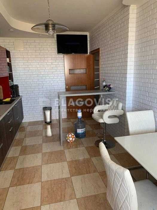 Верховинна, 35 Берестейський проспект  квартира  М"Житомирська"