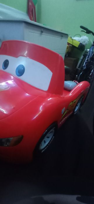 Vendo brinquedo do Faísca McQueen