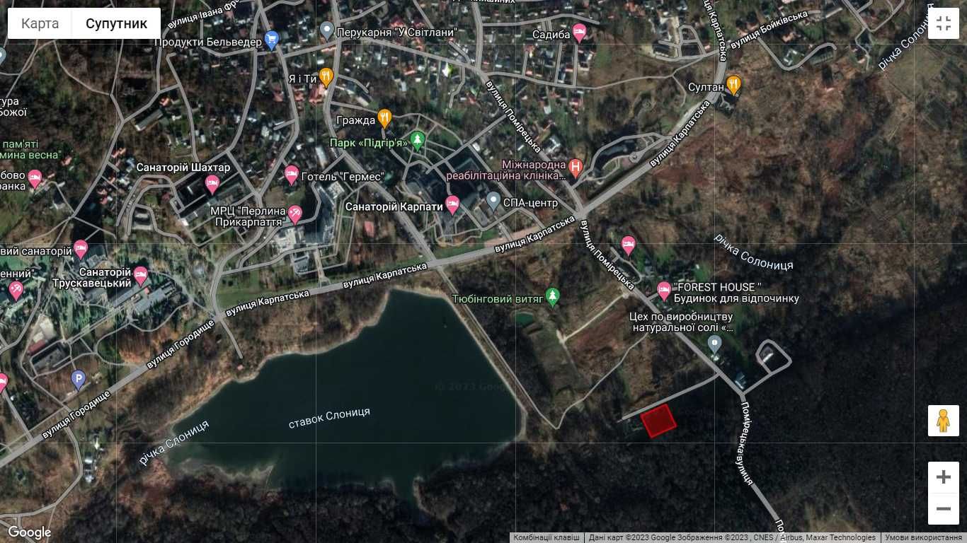 Ділянка під лісом, Трускавець