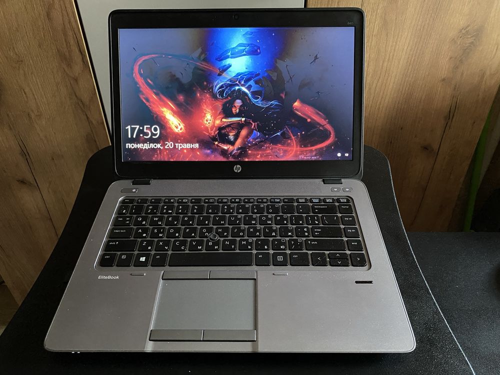 Ноутбук HP EliteBook 840 G2 + миша / 14" IPS, i5, 16Gb, SSD 256Gb