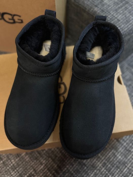 UGG mini 38 розмір(24см) Уггі