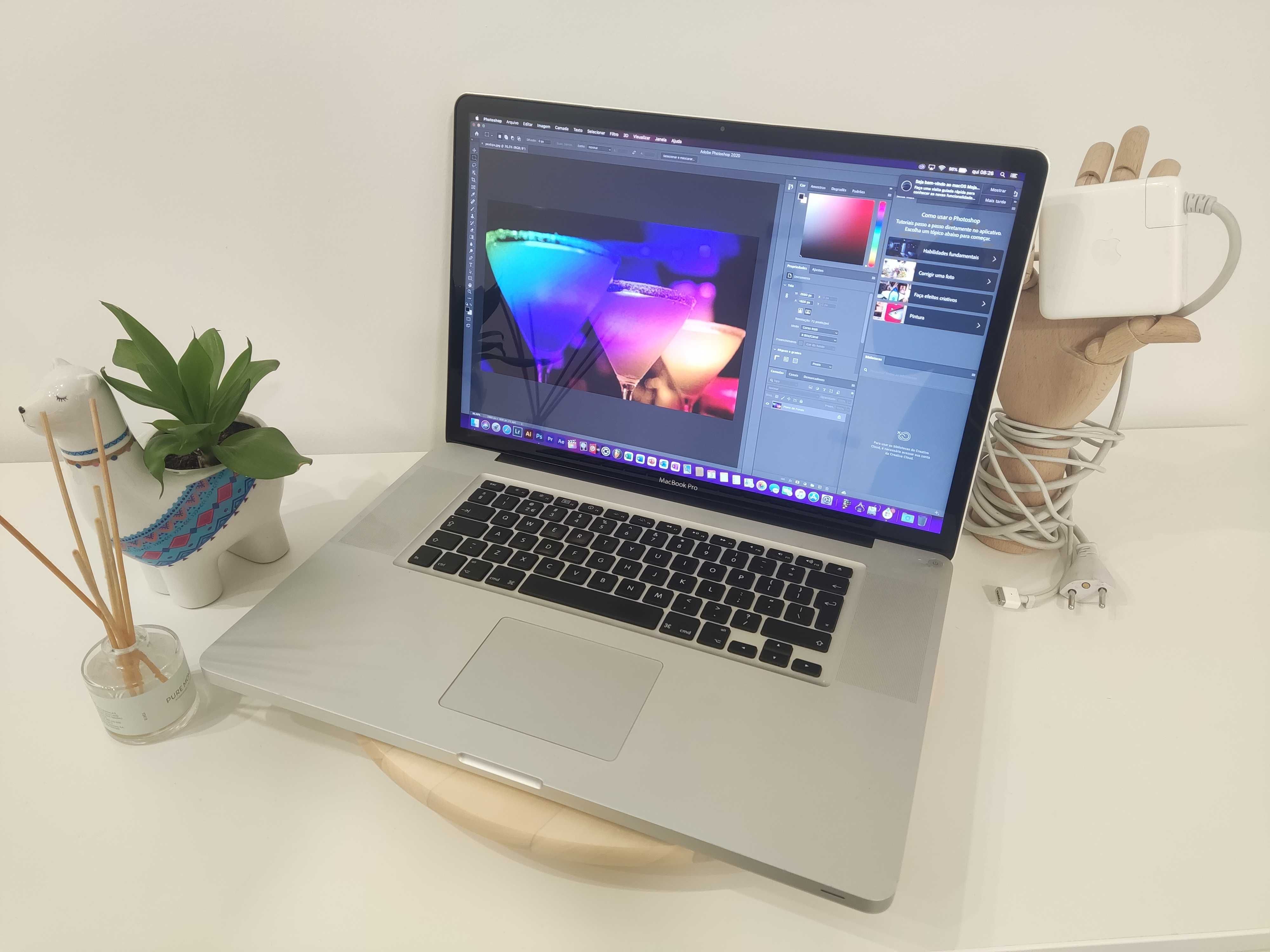 MacBook Pro 17" | i7 3.3Ghz| 12GB RAM| 500GB SSD | IMAGEM VÍDEO MÚSICA