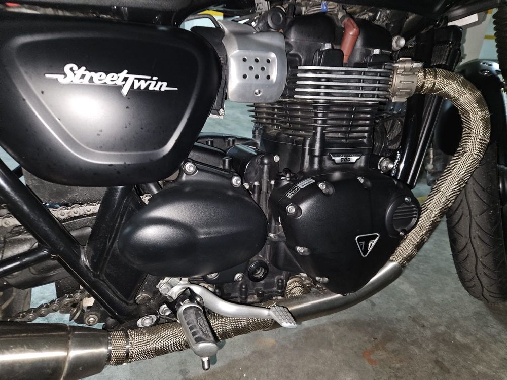 Triumph Street Twin