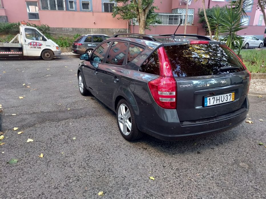 Kia Ceed SW 1.6 CRDi 115cv (2009) – Nacional