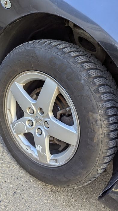 Peugeot 407 2l автомат находится в Тирасполе