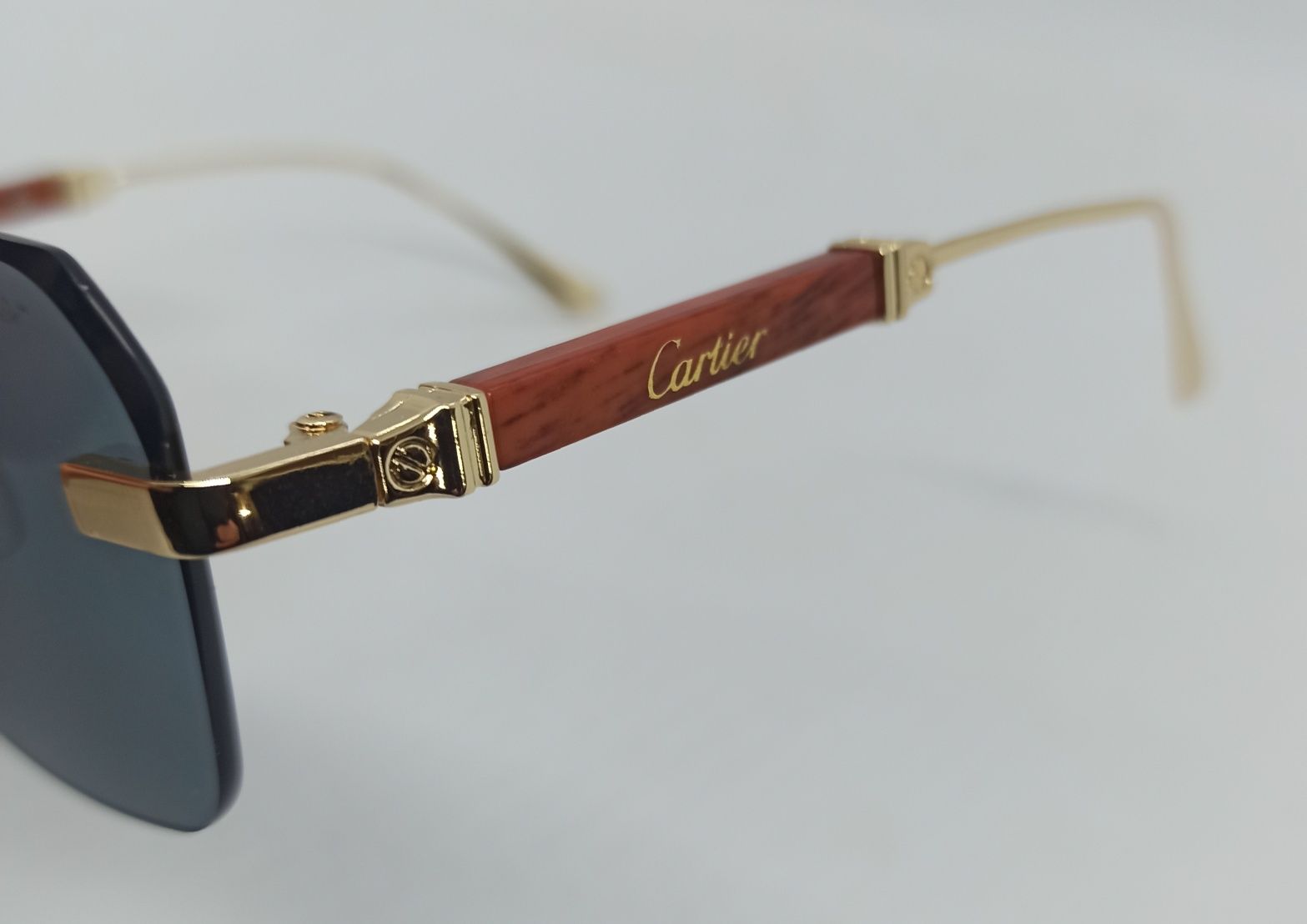 Cartier очки унисекс стильные узкие чёрные с золотым металлом