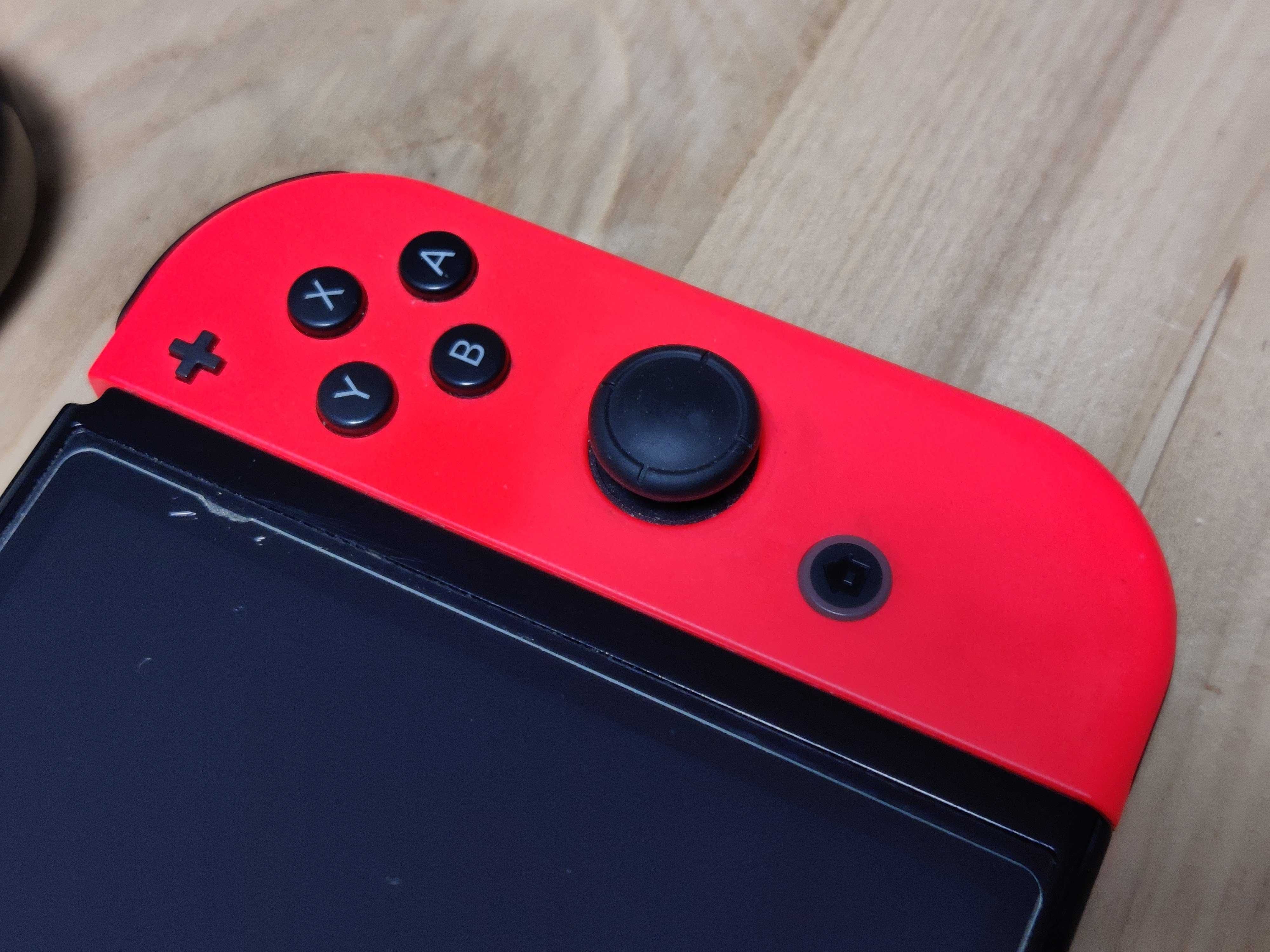 Konsola Nintendo Switch OLED w zestawie, używany - stan bardzo dobry