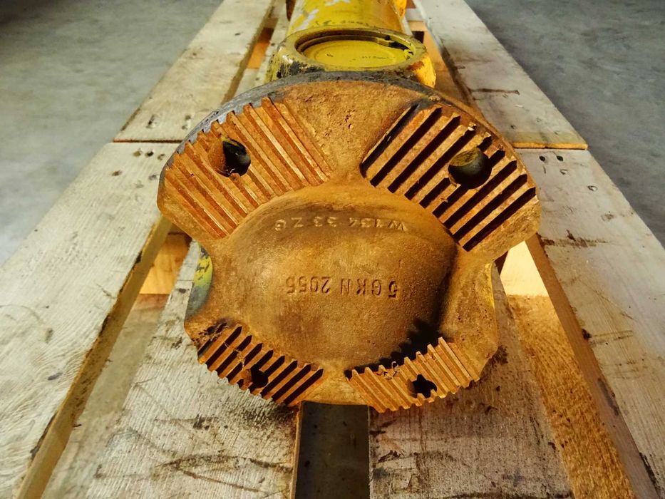 Wał pędny do wozidła Volvo A40. Cardan shaft. 68cm. Kardan