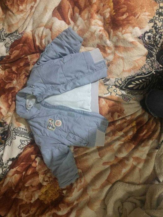 Отдам комбенизоны и курточку на мальчика