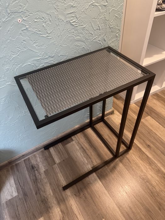 Stolik pod laptopa szklany ikea