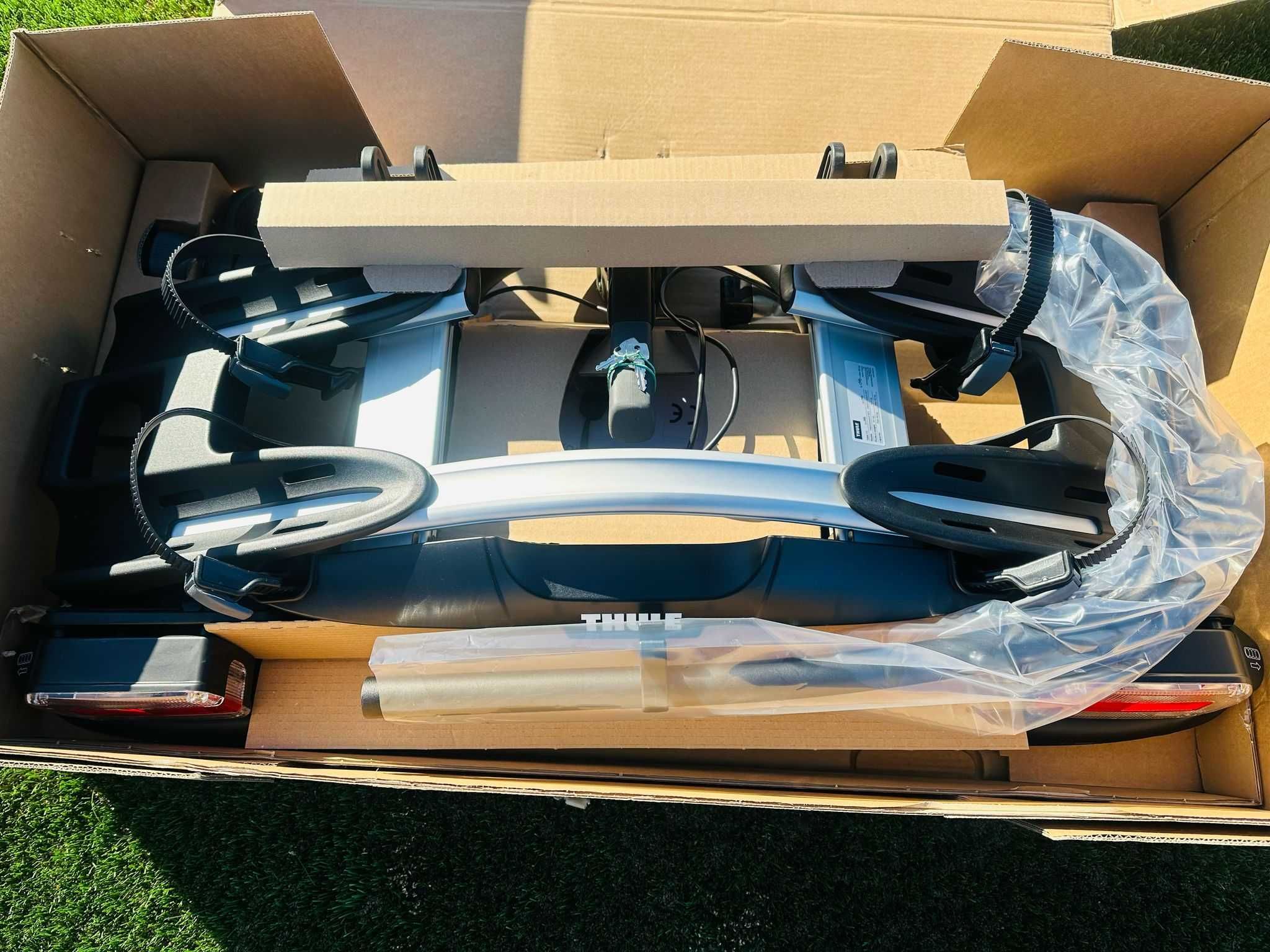 Nowy bagażnik Thule VeloCompact 925 platforma rowerowa na 2 rowery
