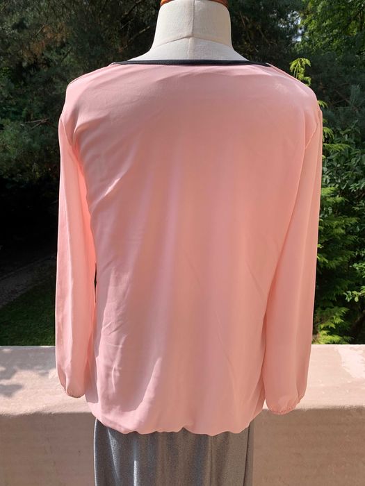 szyfonowa różowa bluzka z gumą na dole, dwuwarstwowa, rozm M-L