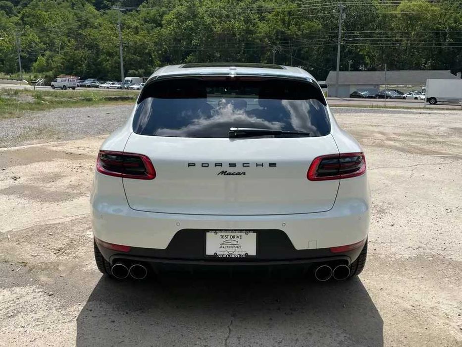 2018 Porsche Macan