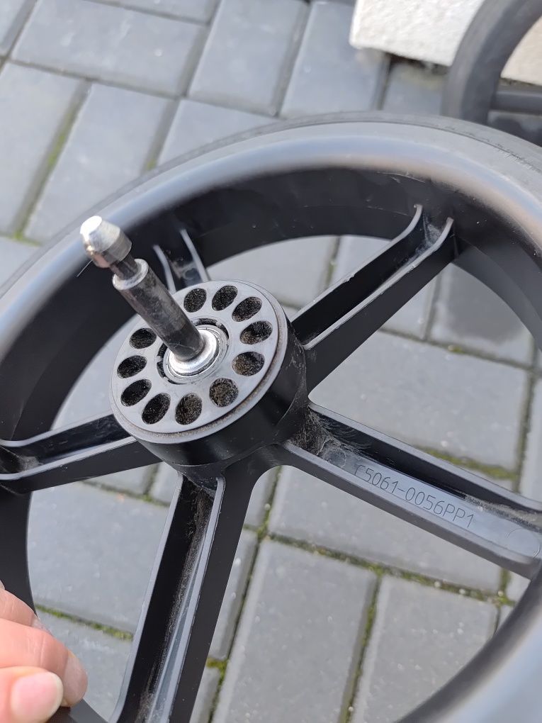 2 x sprawne koła tylne cybex balios S