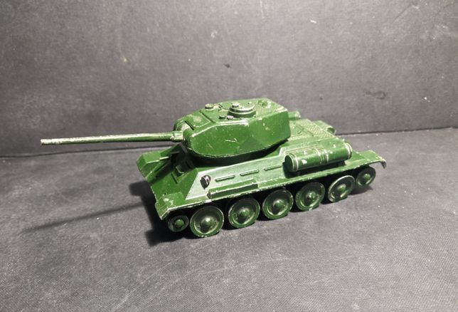 Т-34 металлический танк игрушка СССР