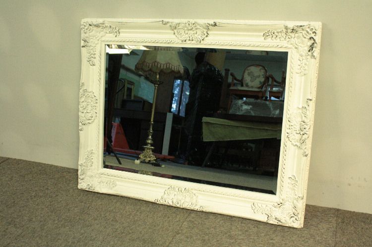 Lustro w Białej Ramie- Glamour 88cm x 68 PROMOCJA