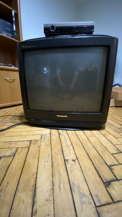Panasonic 21”+тюнер Т2, ідеальний.