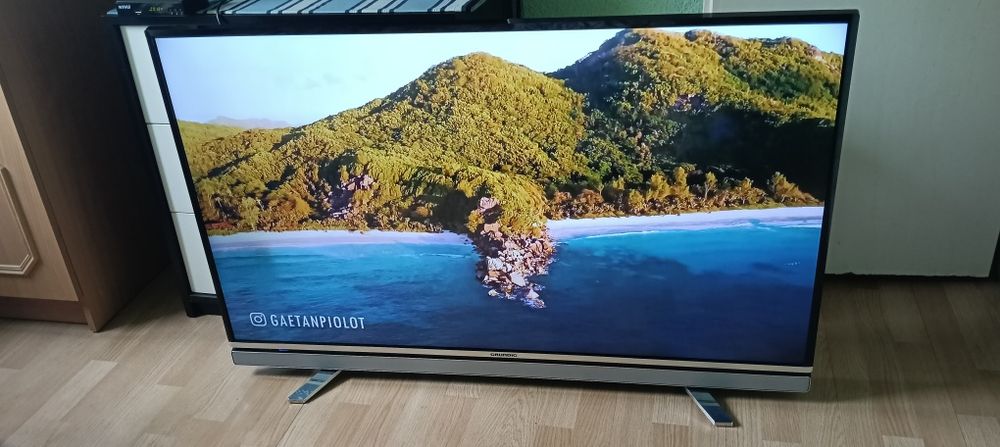 Sprzedam Grundig Smart 49 cali jak nowy