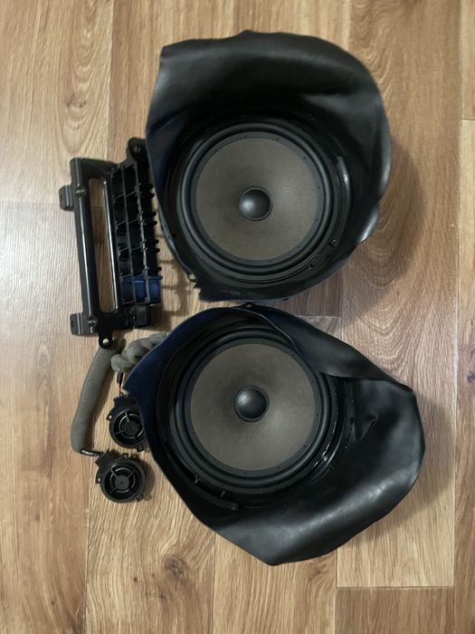 Оригінальні (OEM) динаміки Volkswagen «Sonavox» (Комплект)