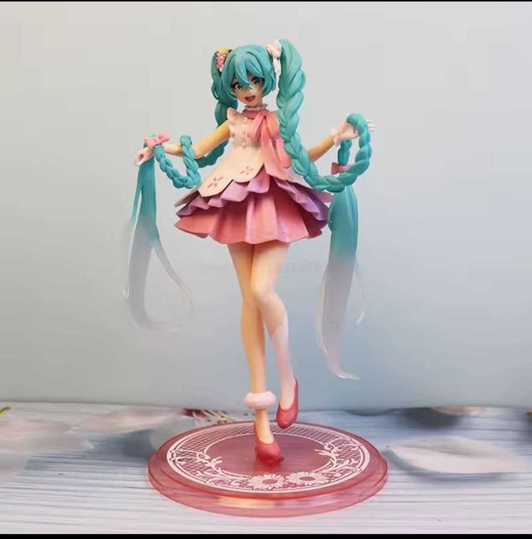 Фигурка Хацунэ Мику Hatsune Miku из аниме игры Project DIVA