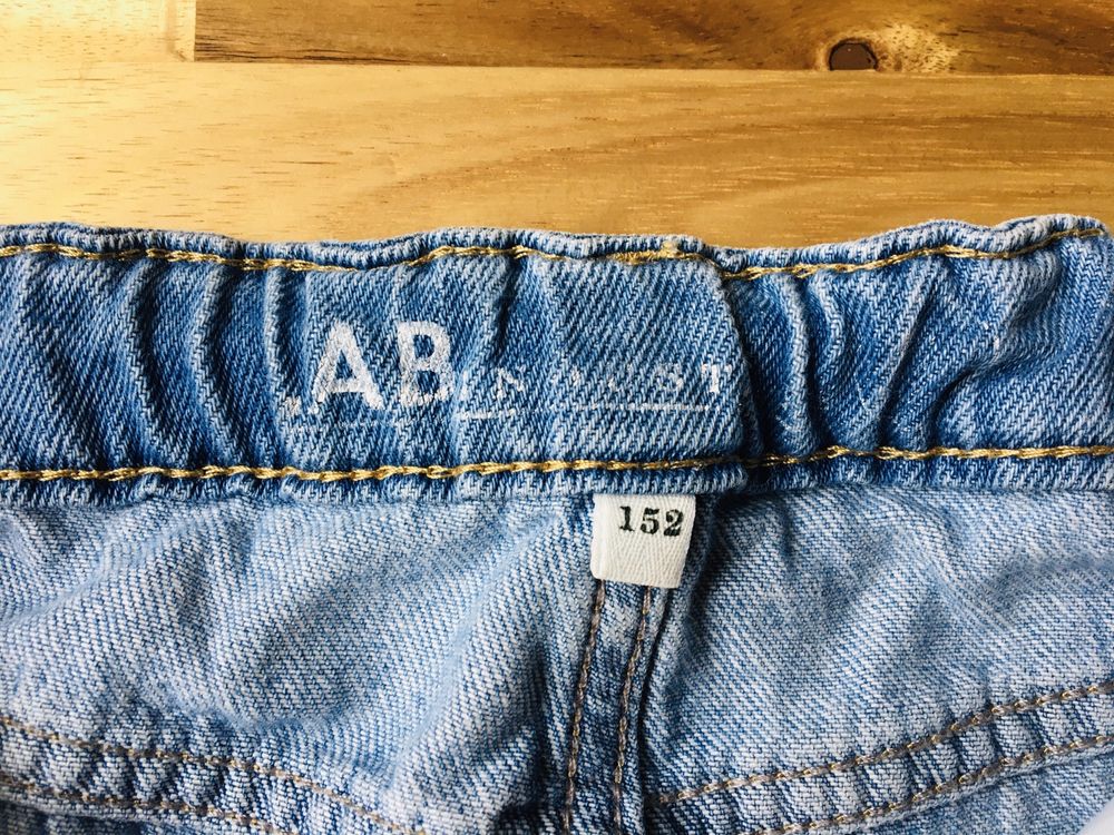 Spodnie dżinsy Kappahl LAB Industries mom jeans 152