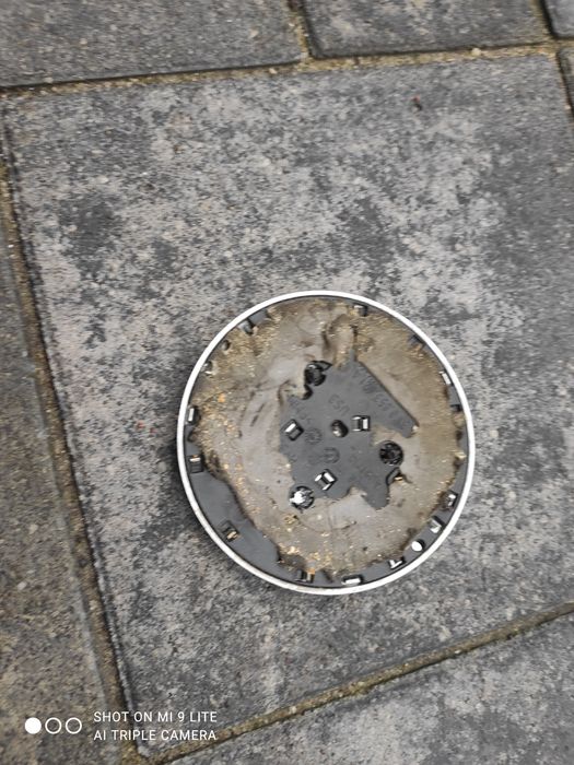 Logo znaczek Emblemat przód Skoda Superb III 3 oryginał