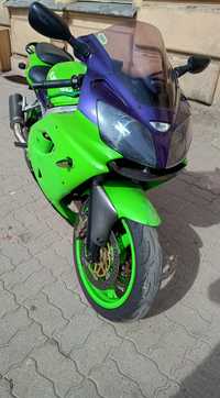 Kawasaki Ninja 900