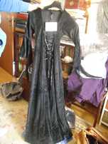 Vestido medieval  Gótico Leonardo Carbone
