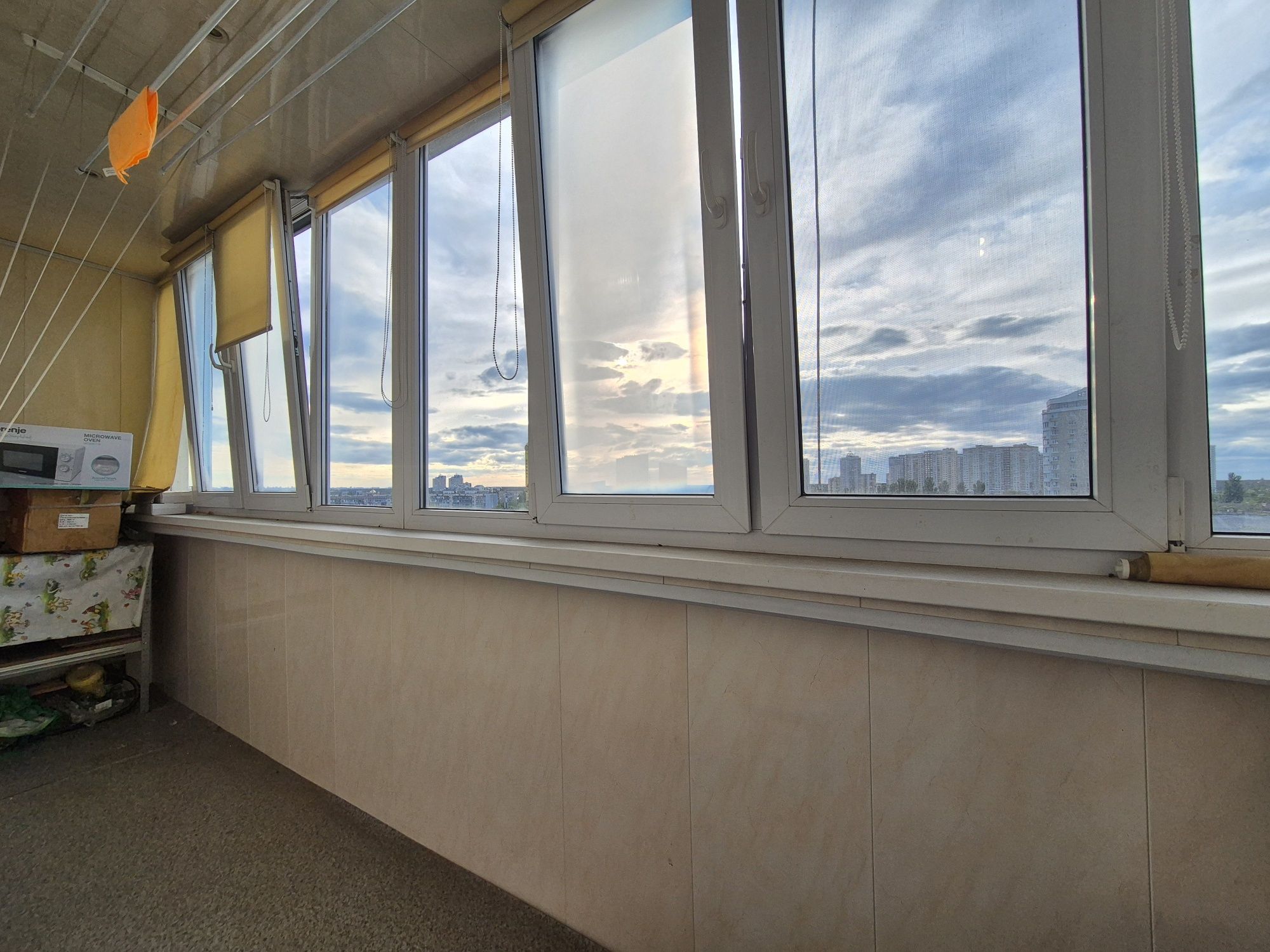 Продам 4 к квартиру по Незалежності 2 , 94 м²