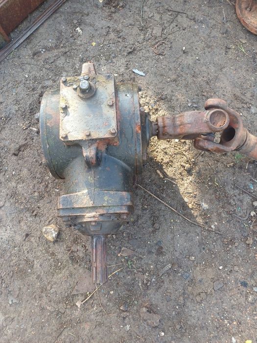 Редуктор угловой бу