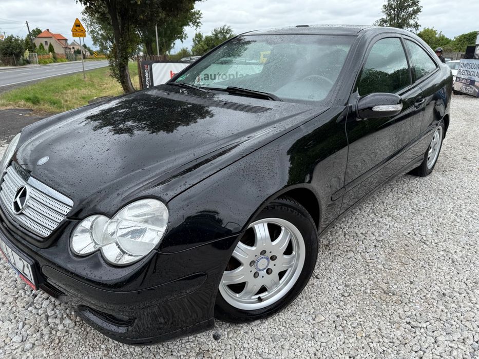 MERCEDES W 203 COUPE Tylko 100000tys km Lift 2005 Panorama  Klima Alu