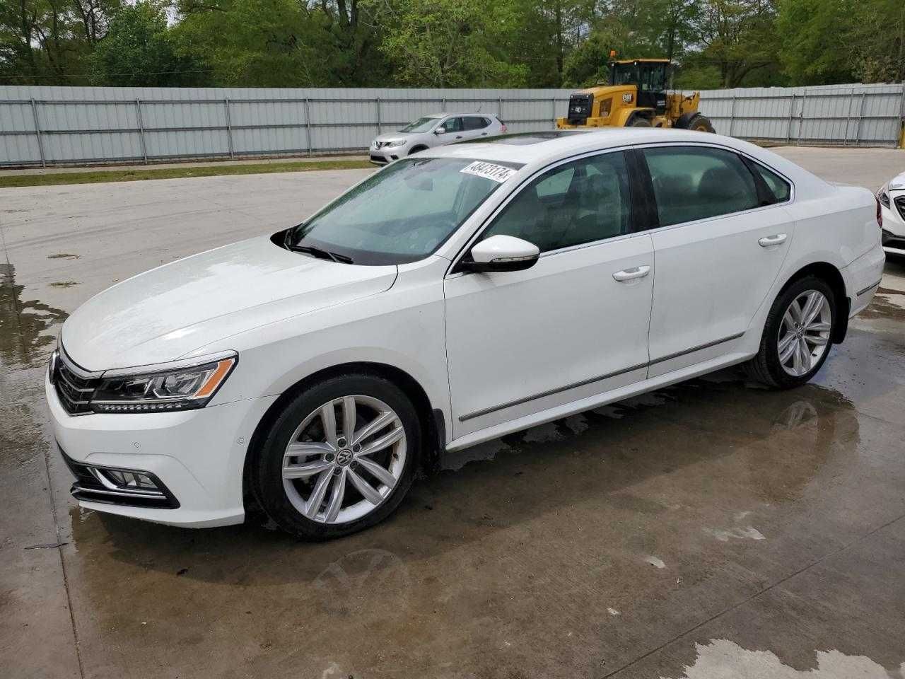 2018 Volkswagen Passat SEL Premium