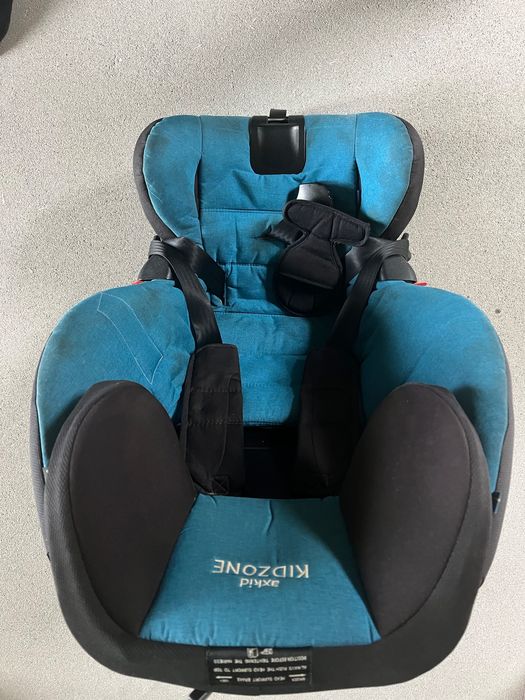 Fotelik samochodowy Axkid Kidzone