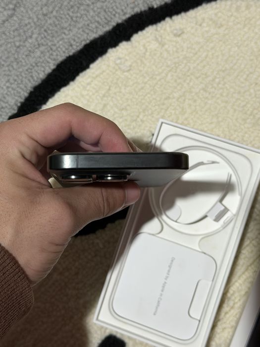 Iphone 15 Pro 128GB - como novo