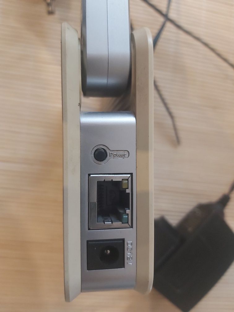 Huawei D100 Wi-Fi/LAN Adapter+ modem USB