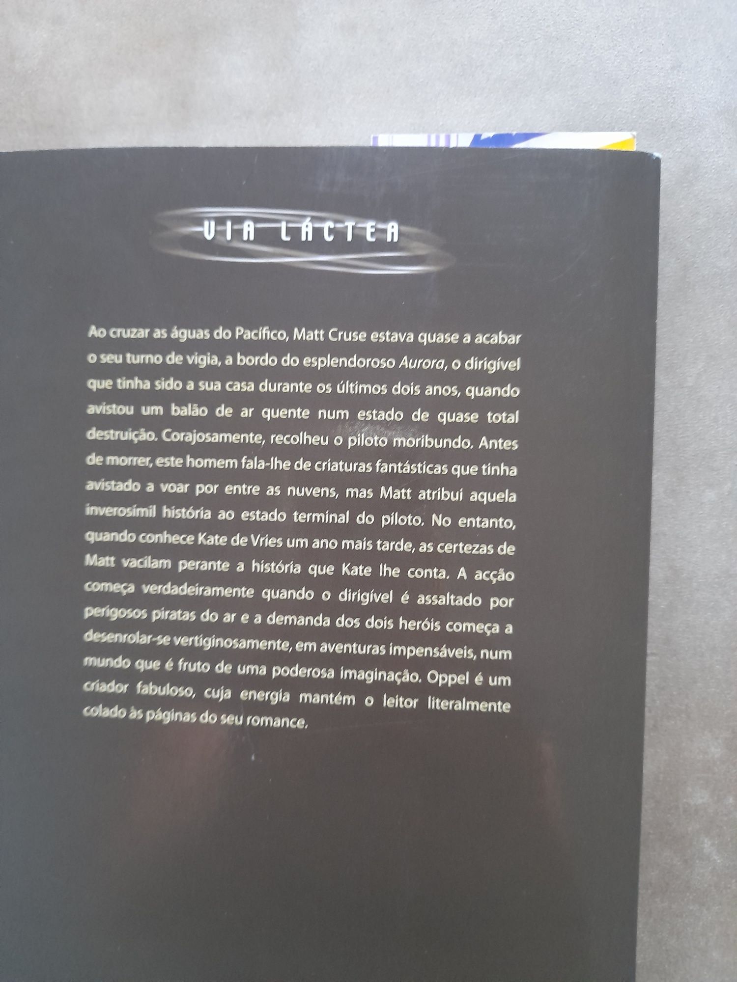 Livro A Pantera das Nuvens